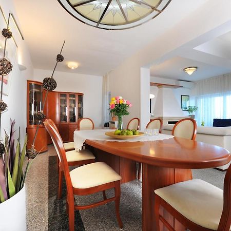 Villa Cablex เซร์เวนีเวอร์ ภายนอก รูปภาพ