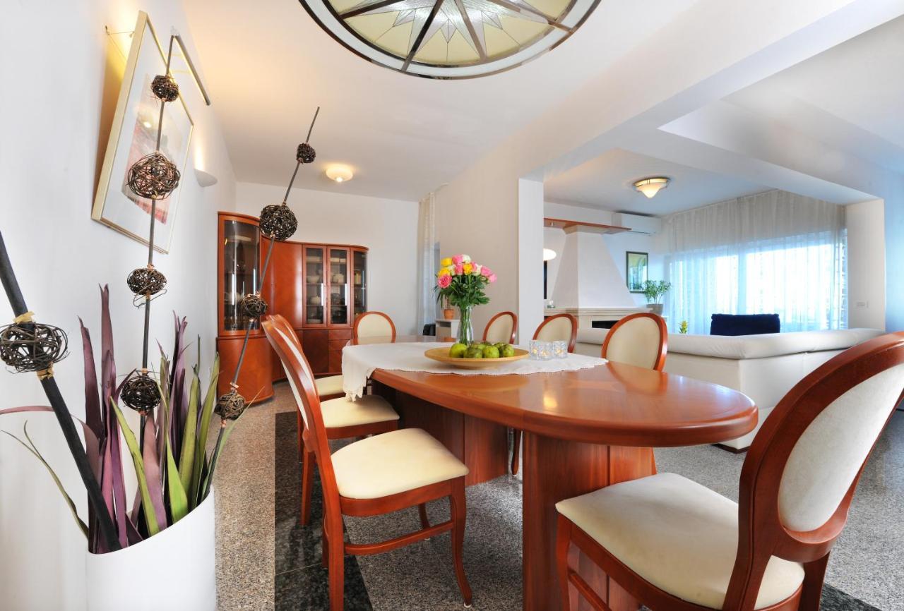 Villa Cablex เซร์เวนีเวอร์ ภายนอก รูปภาพ