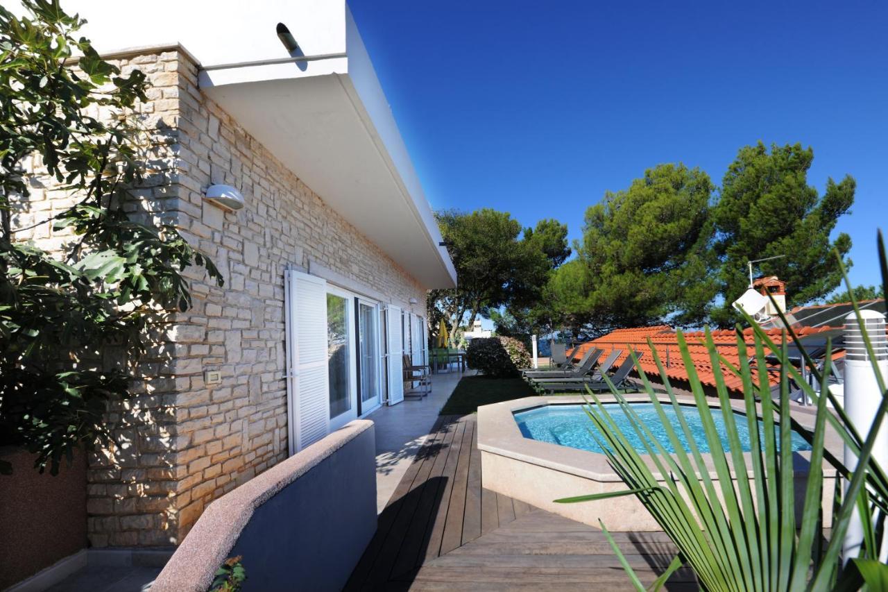 Villa Cablex เซร์เวนีเวอร์ ภายนอก รูปภาพ